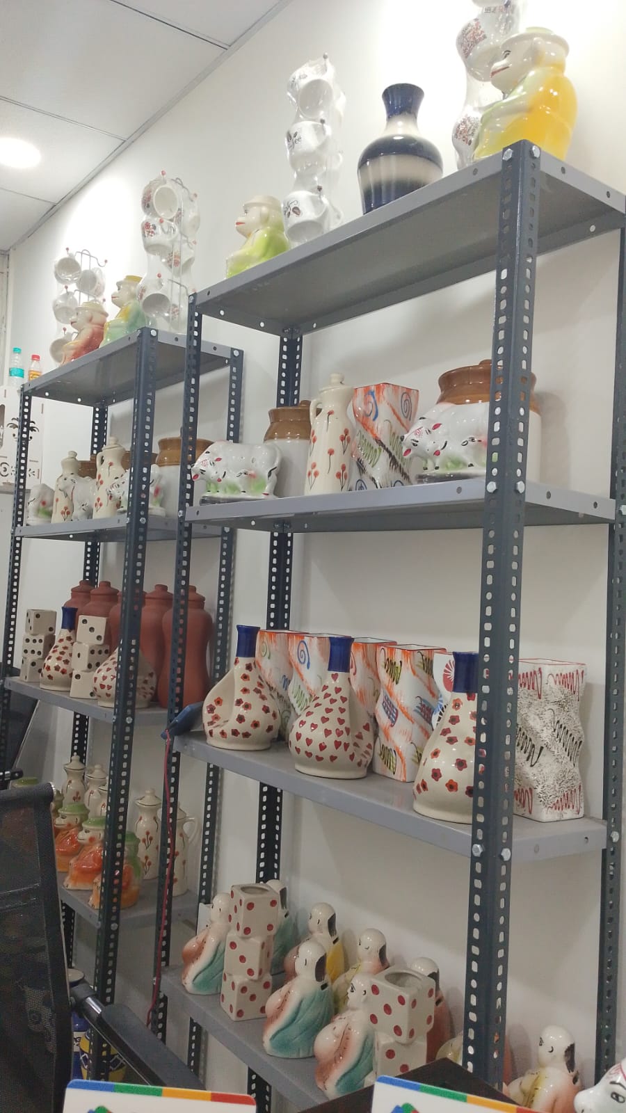 Govind Traders ceramic handicraft display